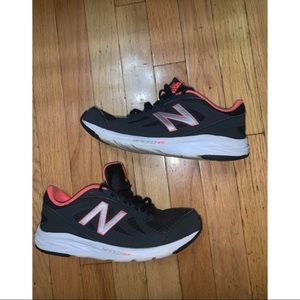 Women’s new balance shoes